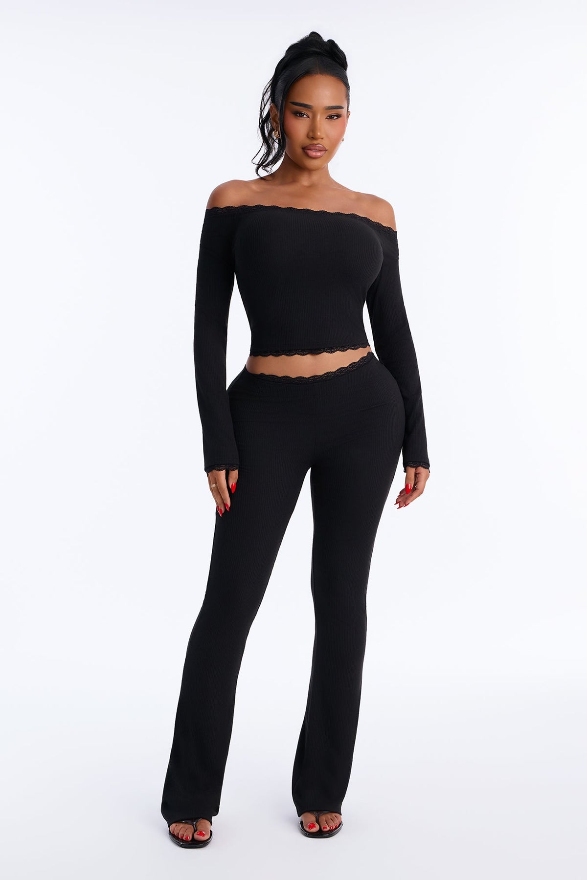 https://cdn.shopify.com/s/files/1/0293/9277/files/V126MS06527_Black_JR_V1.jpg?v=1789584664