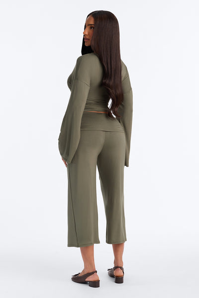 https://cdn.shopify.com/s/files/1/0293/9277/files/V126MS06665_Olive_JR_V4.jpg?v=1790560823&with=400&height=600