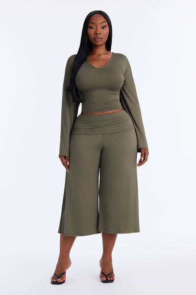 https://cdn.shopify.com/s/files/1/0293/9277/files/V126MS06665_Olive_PLUS_V1.jpg?v=1789934216&with=400&height=600