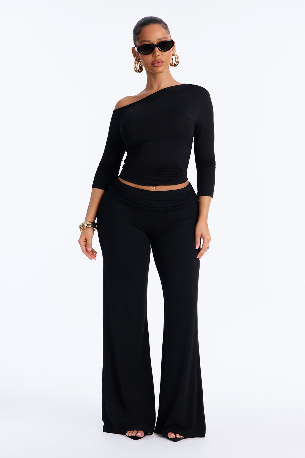 https://cdn.shopify.com/s/files/1/0293/9277/files/V126MS13247_Black_JR_V1.jpg?v=1788374470