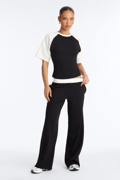 https://cdn.shopify.com/s/files/1/0293/9277/files/V126MS1365_Black_White_JR_V1.jpg?v=1785336430&with=400&height=600