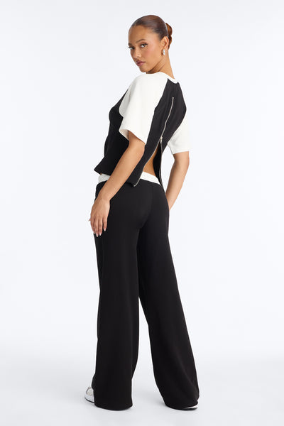 https://cdn.shopify.com/s/files/1/0293/9277/files/V126MS1365_Black_White_JR_V3.jpg?v=1785336426&with=400&height=600