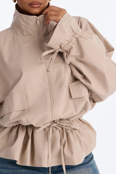 https://cdn.shopify.com/s/files/1/0293/9277/files/V225JK1911702_Natural_PLUS_V3.jpg?v=1782148688&with=400&height=600