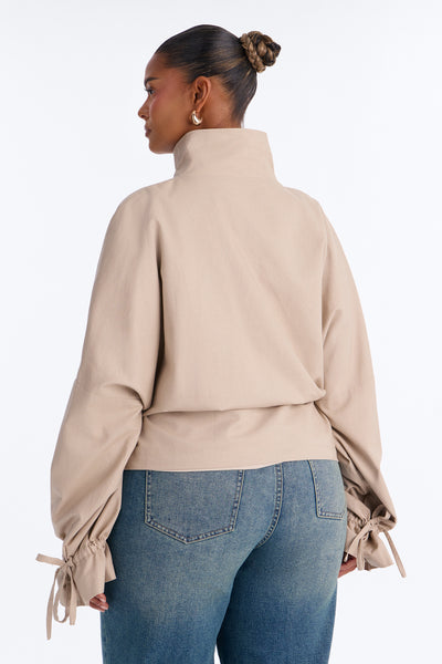 https://cdn.shopify.com/s/files/1/0293/9277/files/V225JK1911702_Natural_PLUS_V4.jpg?v=1782148687&with=400&height=600