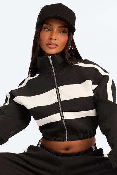 https://cdn.shopify.com/s/files/1/0293/9277/files/V226ms3709_Black_White_JR_V5.jpg?v=1790555419&with=400&height=600