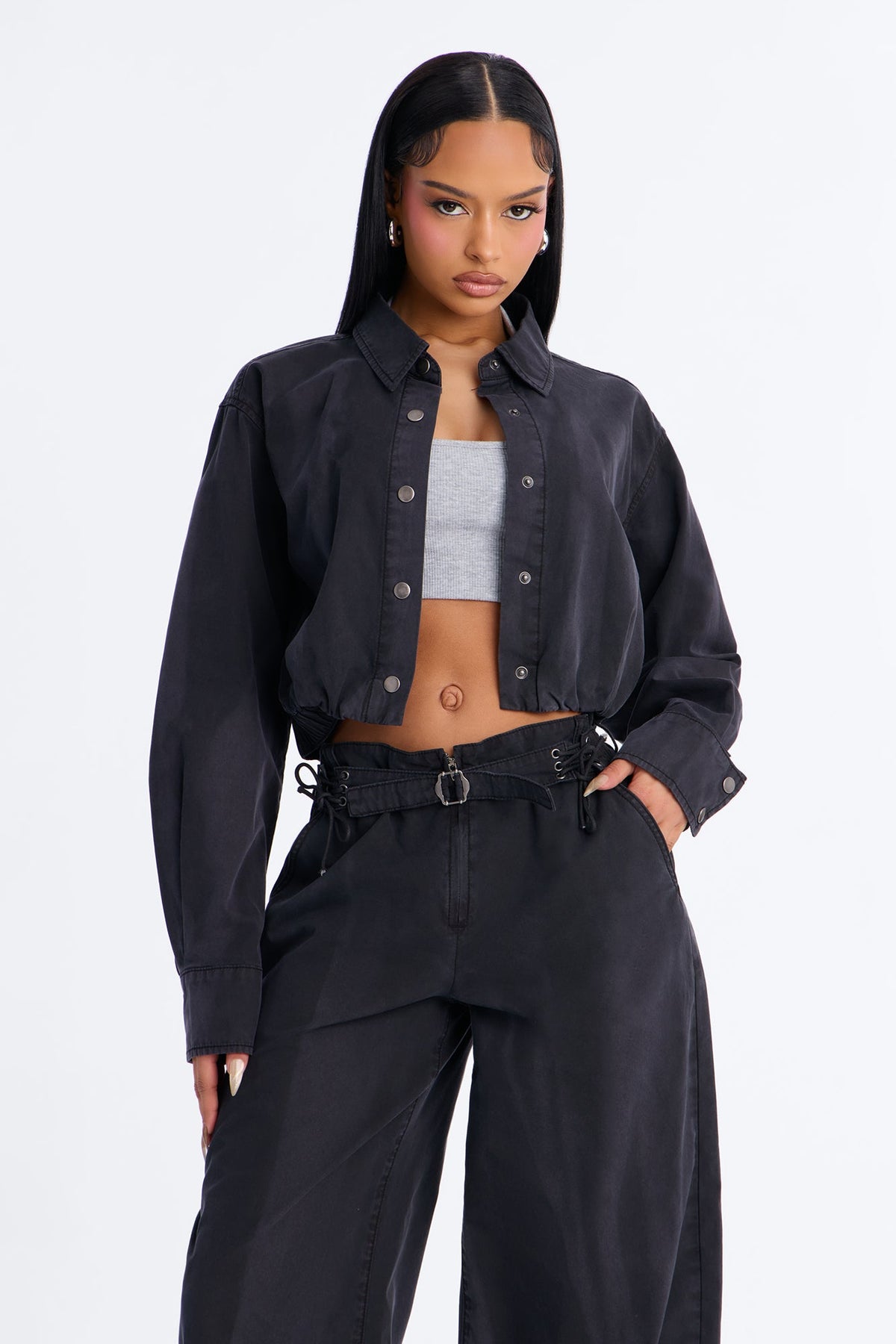 https://cdn.shopify.com/s/files/1/0293/9277/files/V326MS3803_Black_JR_V1.jpg?v=1784753498