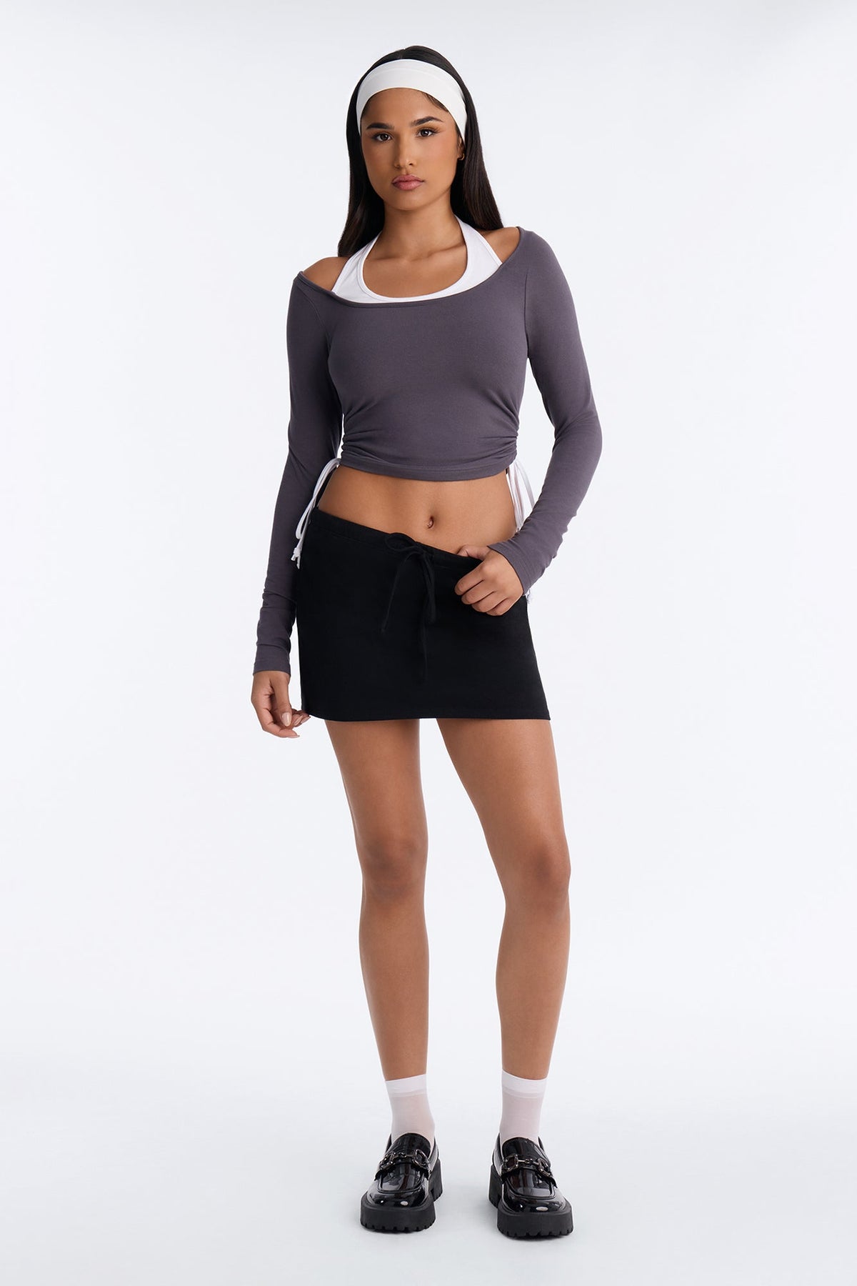 https://cdn.shopify.com/s/files/1/0293/9277/files/V42604LG0403_Black_JR_V1.jpg?v=1786558037