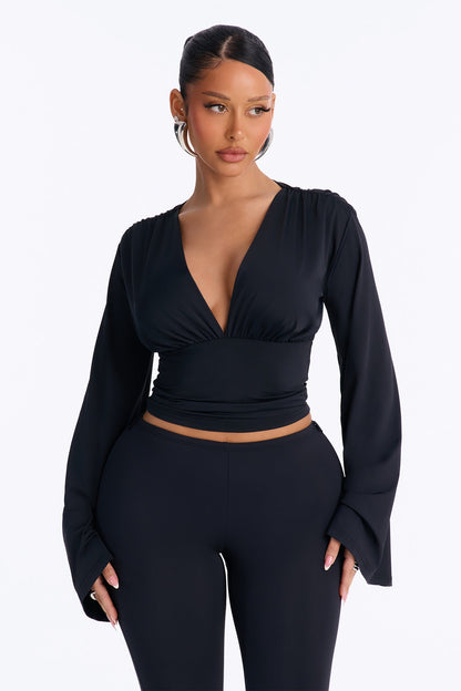 https://cdn.shopify.com/s/files/1/0293/9277/files/V426KT11036_Black_JR_V1.jpg?v=1786549226