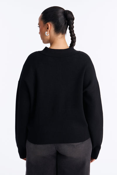 https://cdn.shopify.com/s/files/1/0293/9277/files/V426SW11002_Black_PLUS_V4.jpg?v=1785186416&with=400&height=600