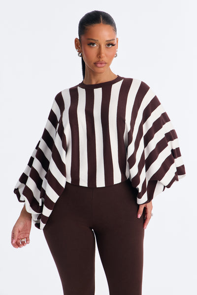 https://cdn.shopify.com/s/files/1/0293/9277/files/V426SW11295_Brown_combo_JR_V1.jpg?v=1790008972&with=400&height=600