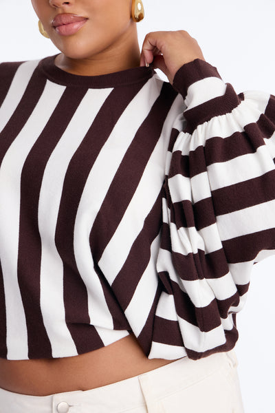 https://cdn.shopify.com/s/files/1/0293/9277/files/V426SW11295_Brown_combo_PLUS_V3.jpg?v=1792174235&with=400&height=600