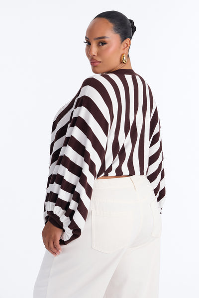https://cdn.shopify.com/s/files/1/0293/9277/files/V426SW11295_Brown_combo_PLUS_V4.jpg?v=1792174227&with=400&height=600