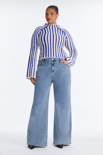 https://cdn.shopify.com/s/files/1/0293/9277/files/V426SW11614_Royal_combo_PLUS_V2.jpg?v=1790107191&with=400&height=600