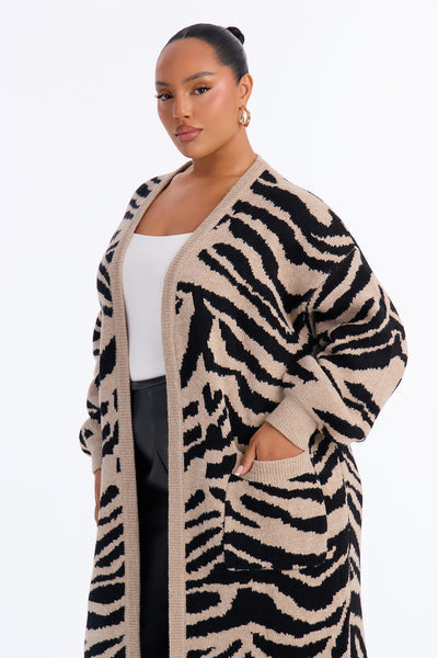 https://cdn.shopify.com/s/files/1/0293/9277/files/V426SW11630_Taupe_combo_PLUS_V2.jpg?v=1791327279&with=400&height=600