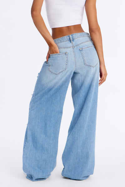 https://cdn.shopify.com/s/files/1/0293/9277/files/WV99887LTD_LightWash_5_LightWash_JR_V3.jpg?v=1782946050&with=400&height=600