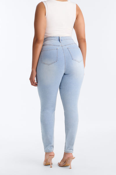 https://cdn.shopify.com/s/files/1/0293/9277/files/YJDM15HRDOP10T_LightWash_14_20Plus_LightWash_PLUS_V4.jpg?v=1784756109&with=400&height=600
