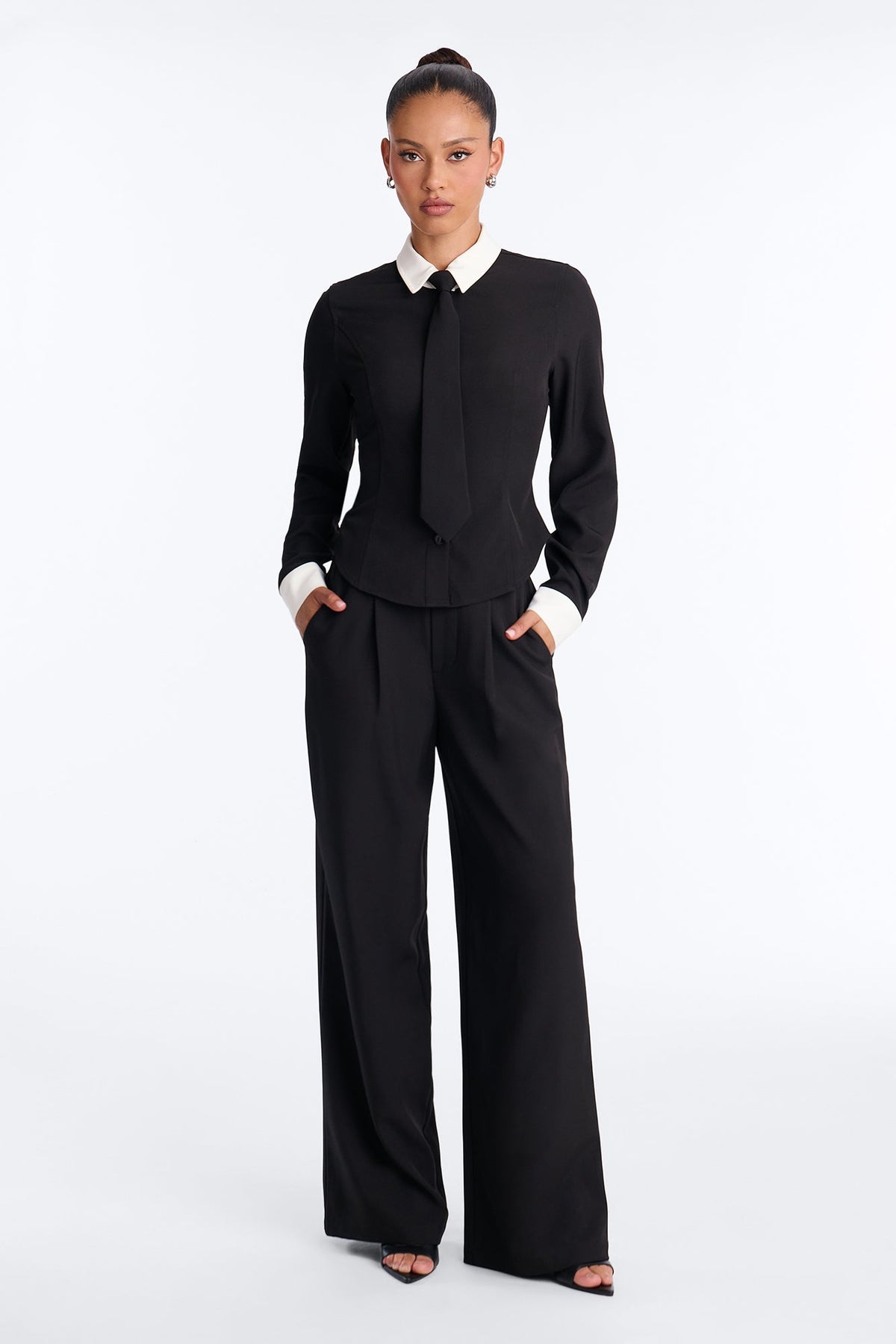 https://cdn.shopify.com/s/files/1/0293/9277/files/ZC48X397_Black_JR_V1.jpg?v=1788211492