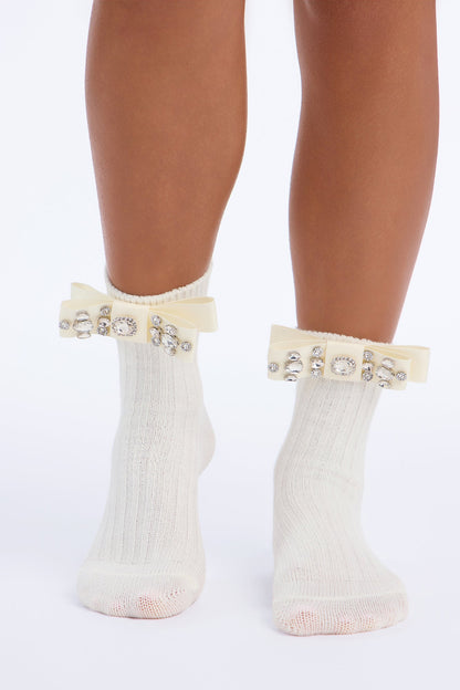 https://cdn.shopify.com/s/files/1/0293/9277/files/ZDFNA5077_White_JR_V1.jpg?v=1790791078