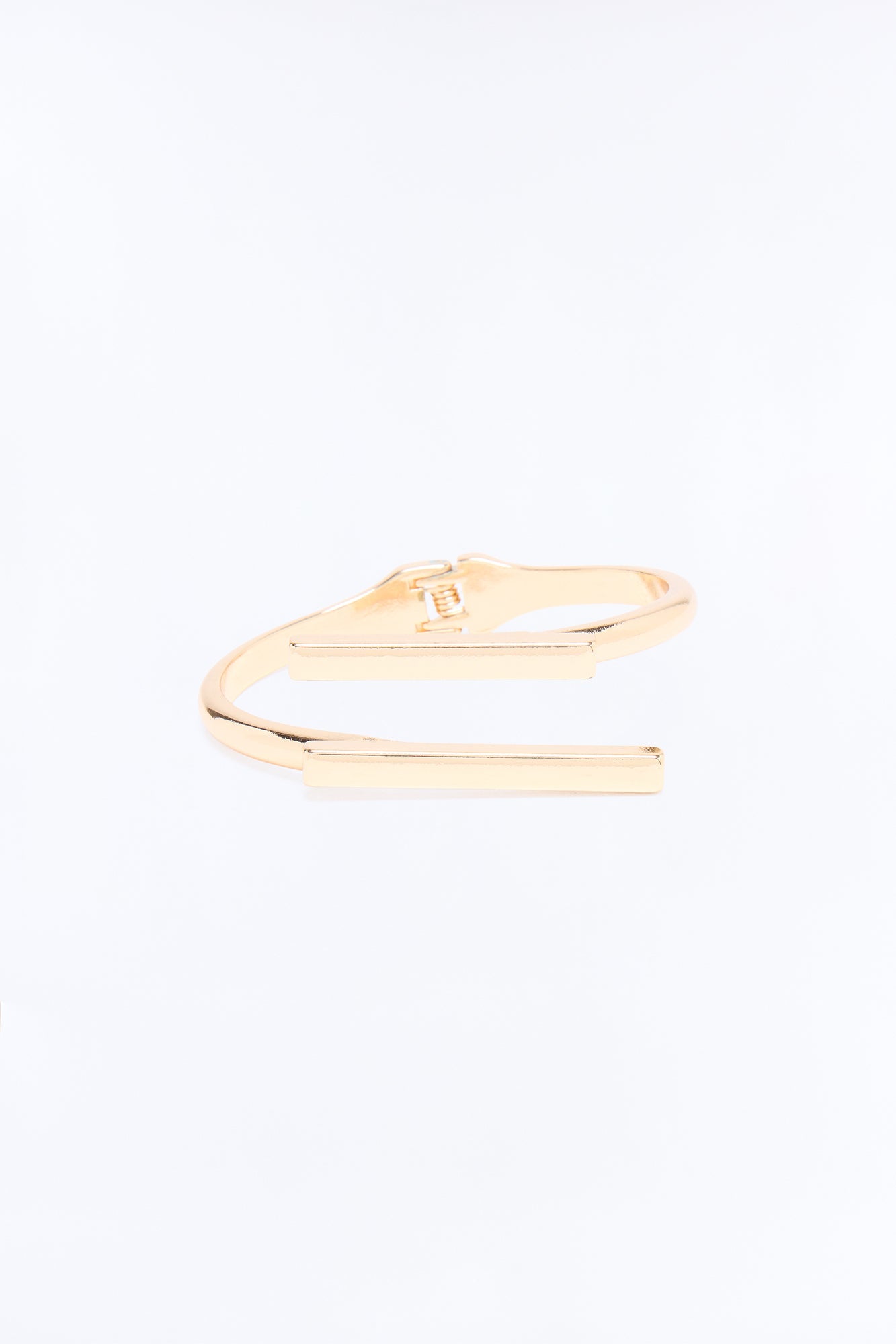 https://cdn.shopify.com/s/files/1/0293/9277/files/ZDFNA6773_Gold_SL_V1.jpg?v=1784672902