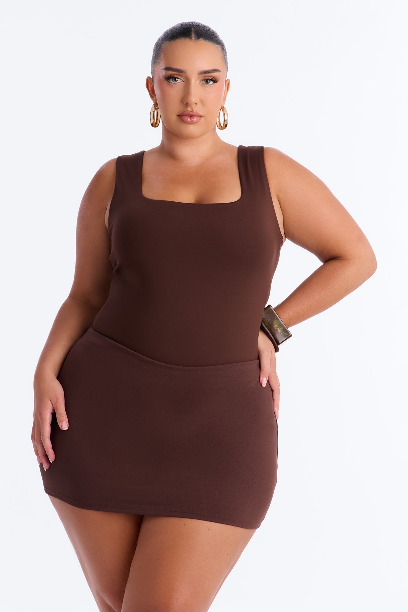 https://cdn.shopify.com/s/files/1/0293/9277/files/ZDM4952_Brown_PLUS_V1.jpg?v=1782941880
