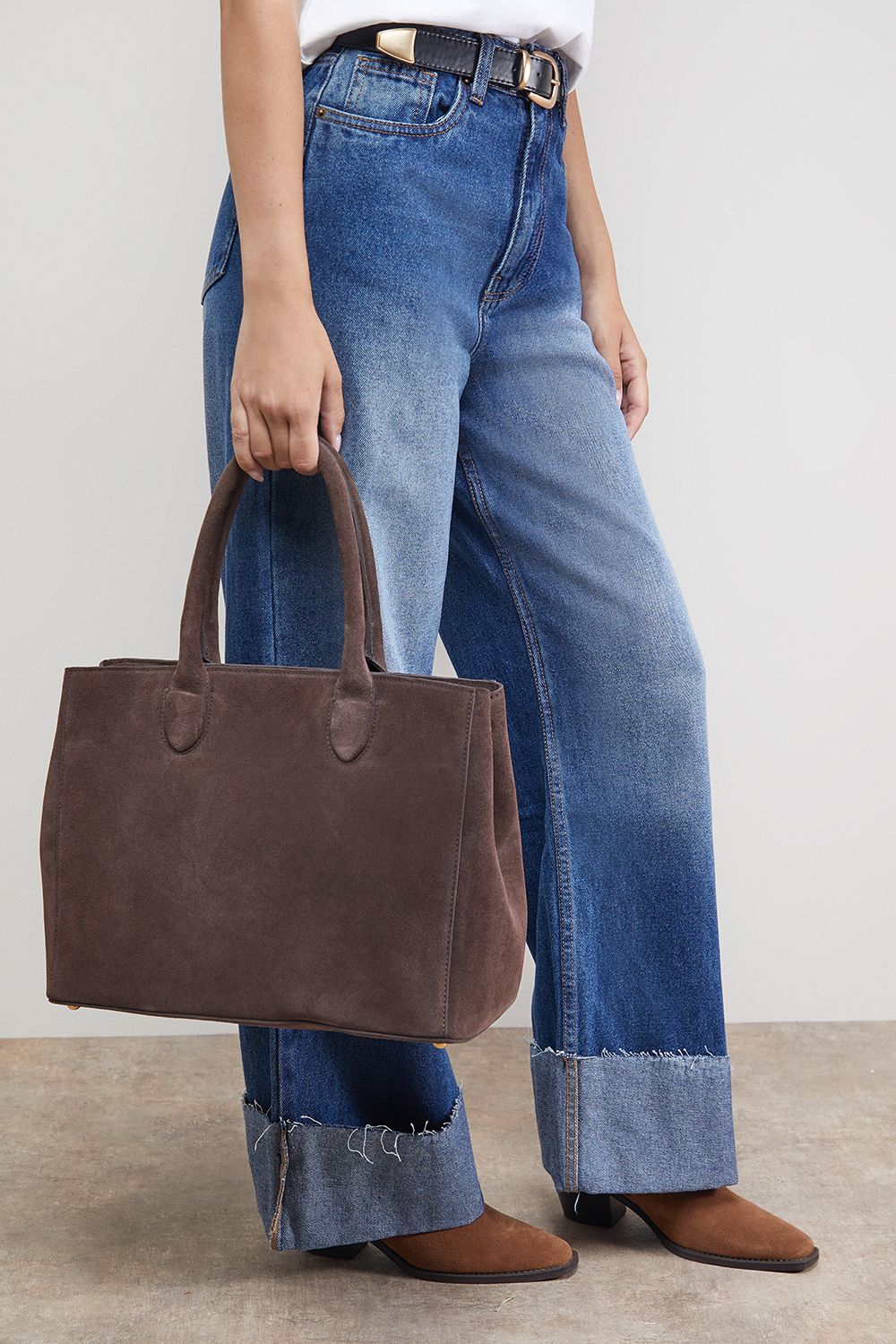 https://mediahub.prettylittlething.com/baa12261_chocolate_xl_2