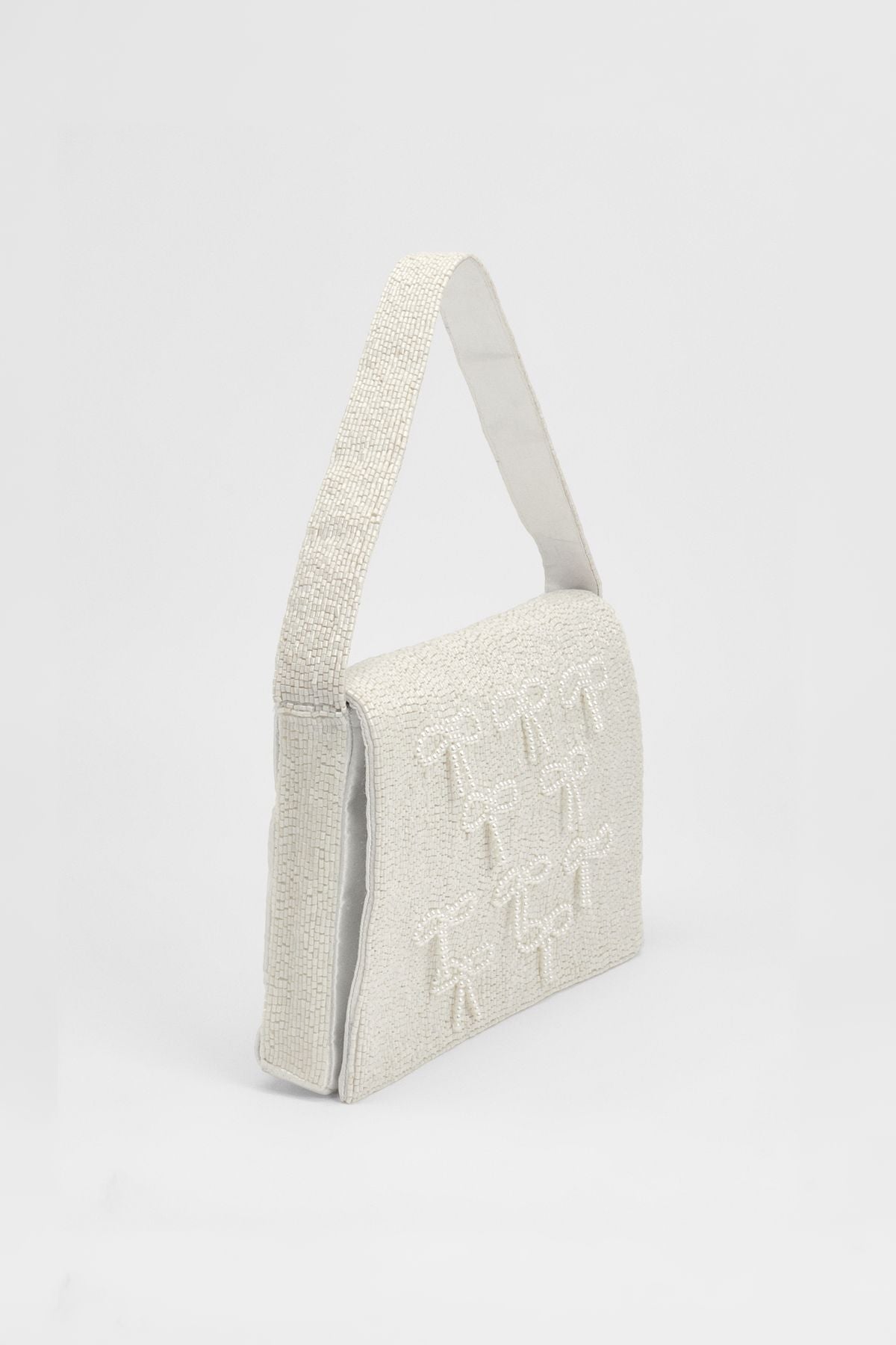 https://mediahub.prettylittlething.com/bcc12590_ivory_xl_4