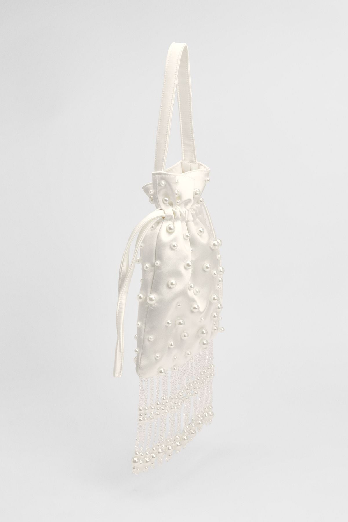 https://mediahub.prettylittlething.com/bcc12594_ivory_xl_4