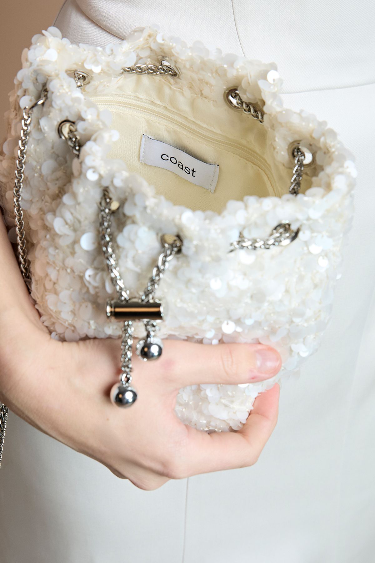 https://mediahub.prettylittlething.com/bcc12602_ivory_xl_2