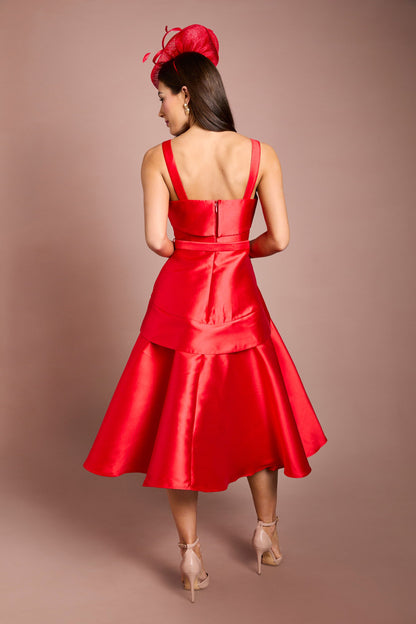 https://mediahub.prettylittlething.com/bcc12768_red_xl_2