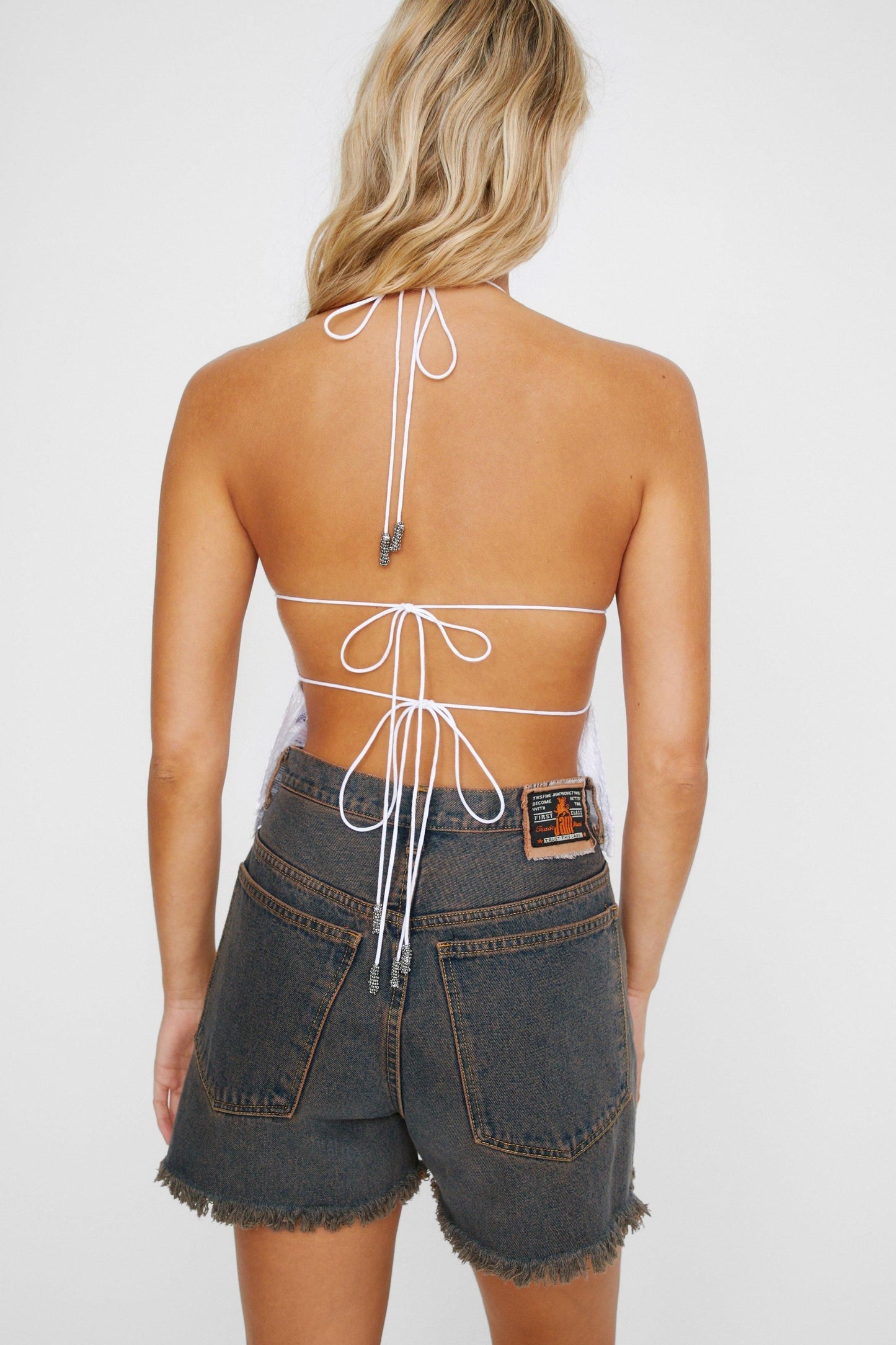https://mediahub.prettylittlething.com/bgg23365_white_xl_3