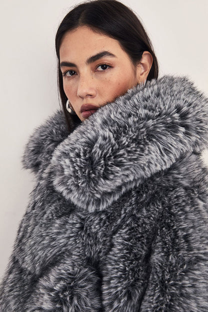 https://mediahub.prettylittlething.com/bgg23595_grey_xl_1