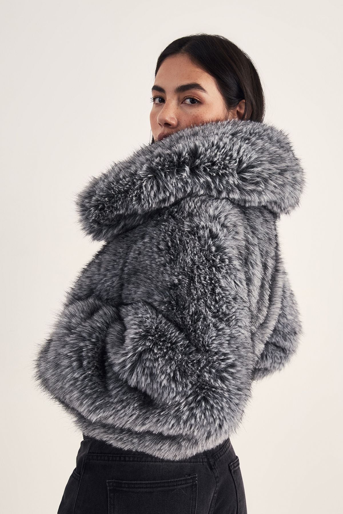 https://mediahub.prettylittlething.com/bgg23595_grey_xl_2