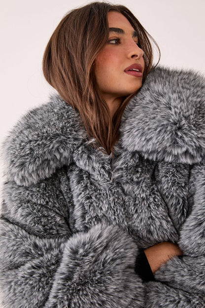 https://mediahub.prettylittlething.com/bgg23595_grey_xl_4