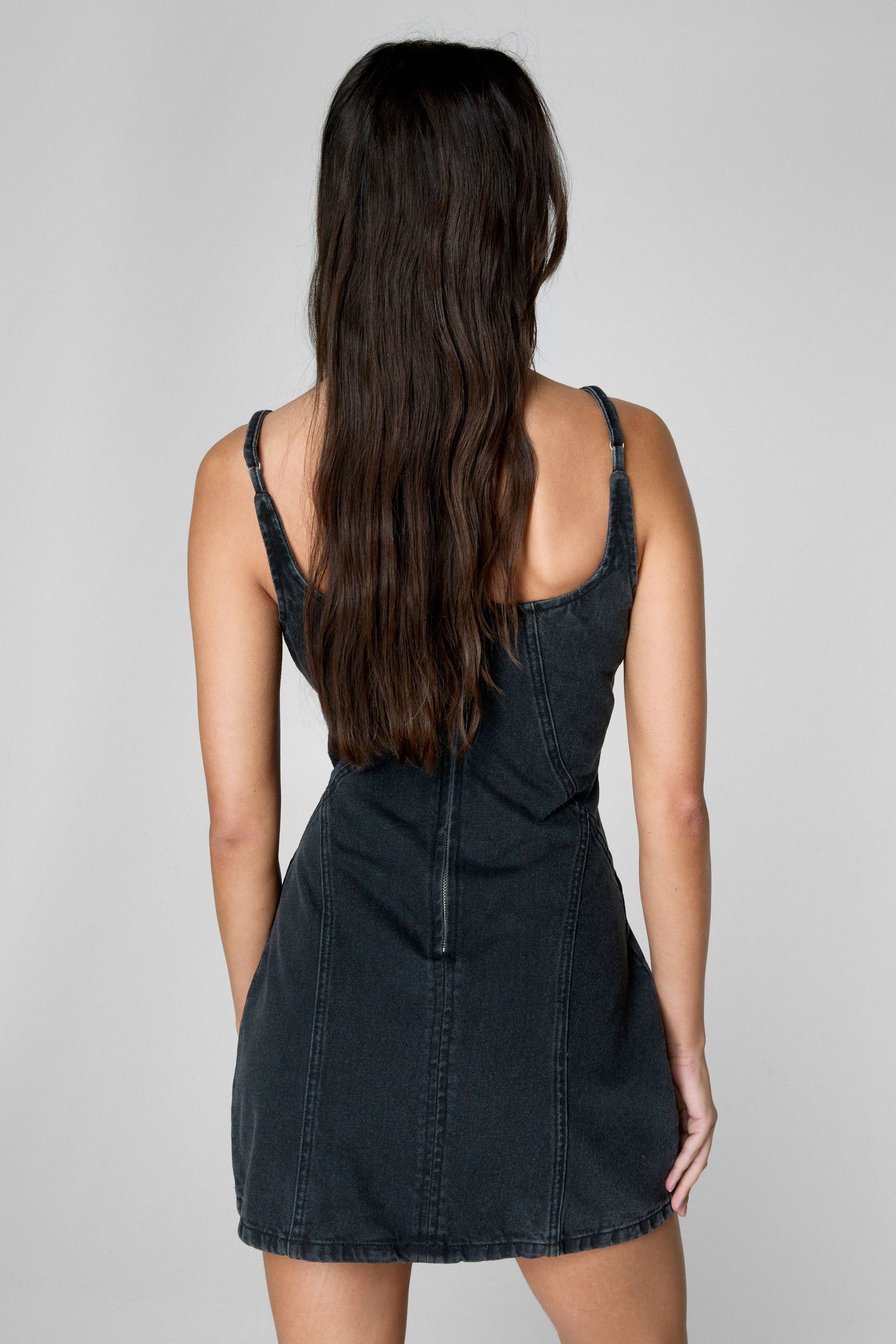 https://mediahub.prettylittlething.com/bgg23769_washed%20black_xl_3