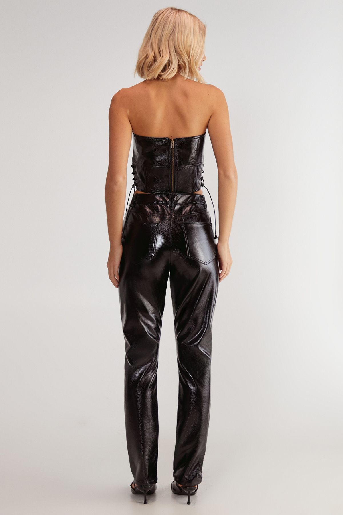 https://mediahub.prettylittlething.com/bgg24181_black_xl_3