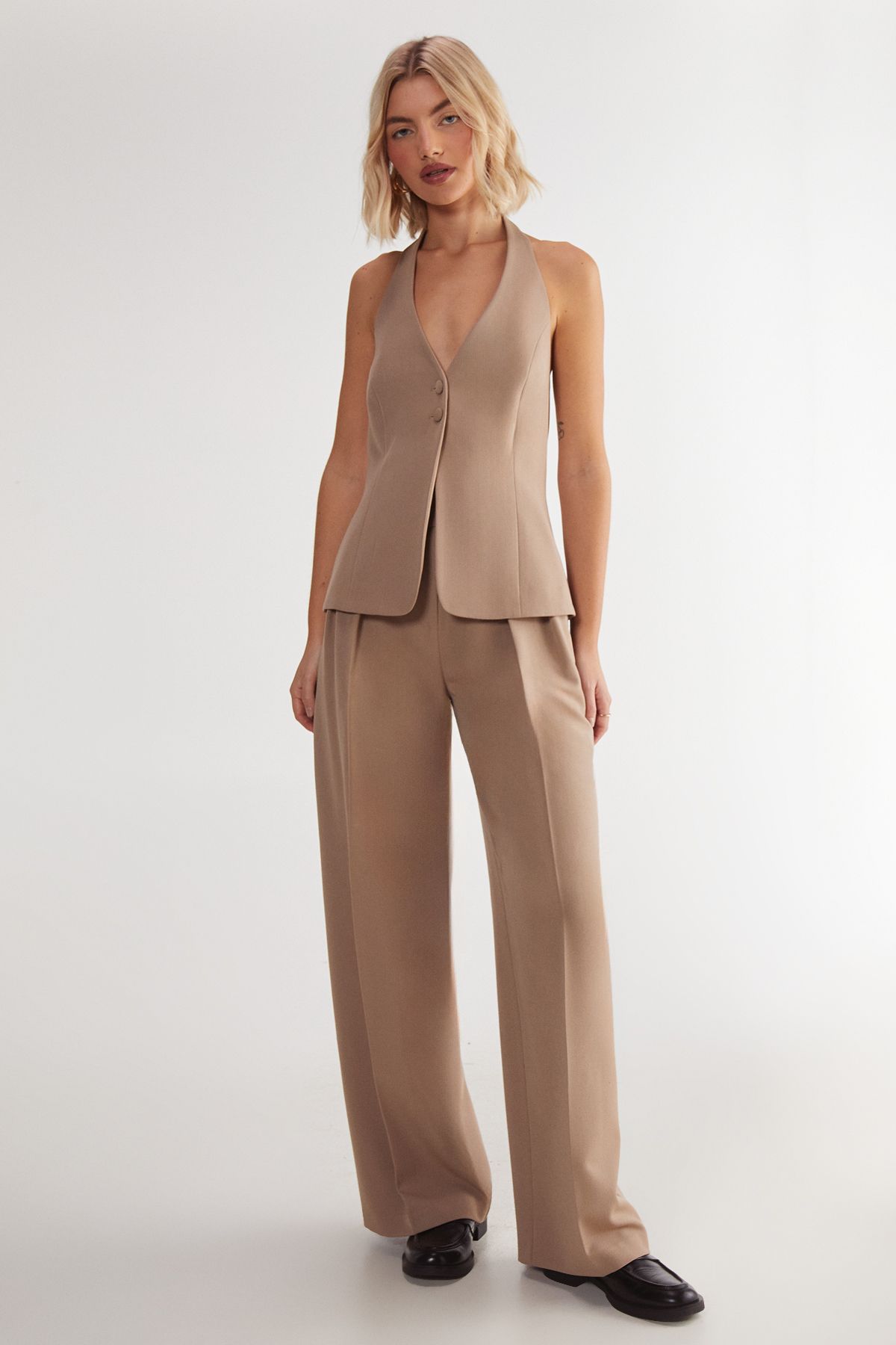 https://mediahub.prettylittlething.com/bgg24745_mink_xl_1