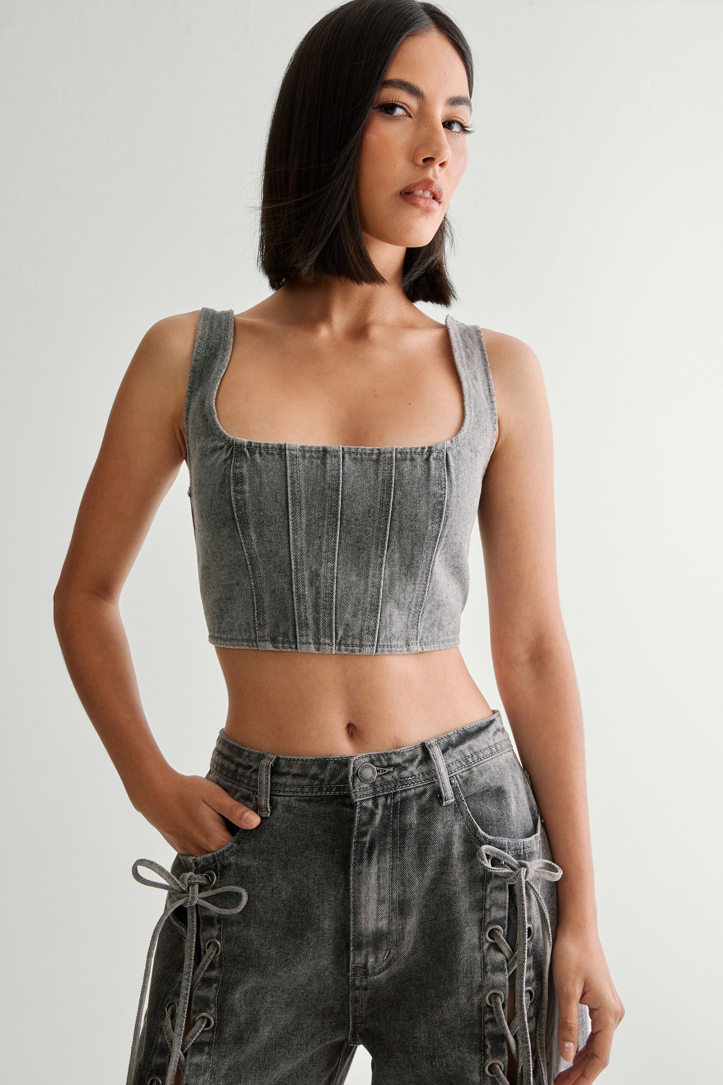https://mediahub.prettylittlething.com/bgg24769_mid%20grey_xl