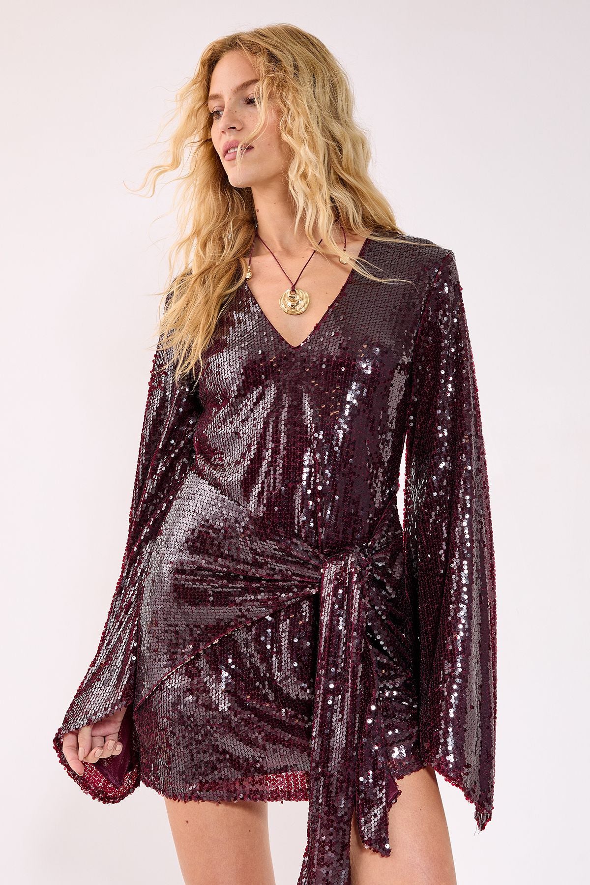 https://mediahub.prettylittlething.com/bgg25077_burgundy_xl_2