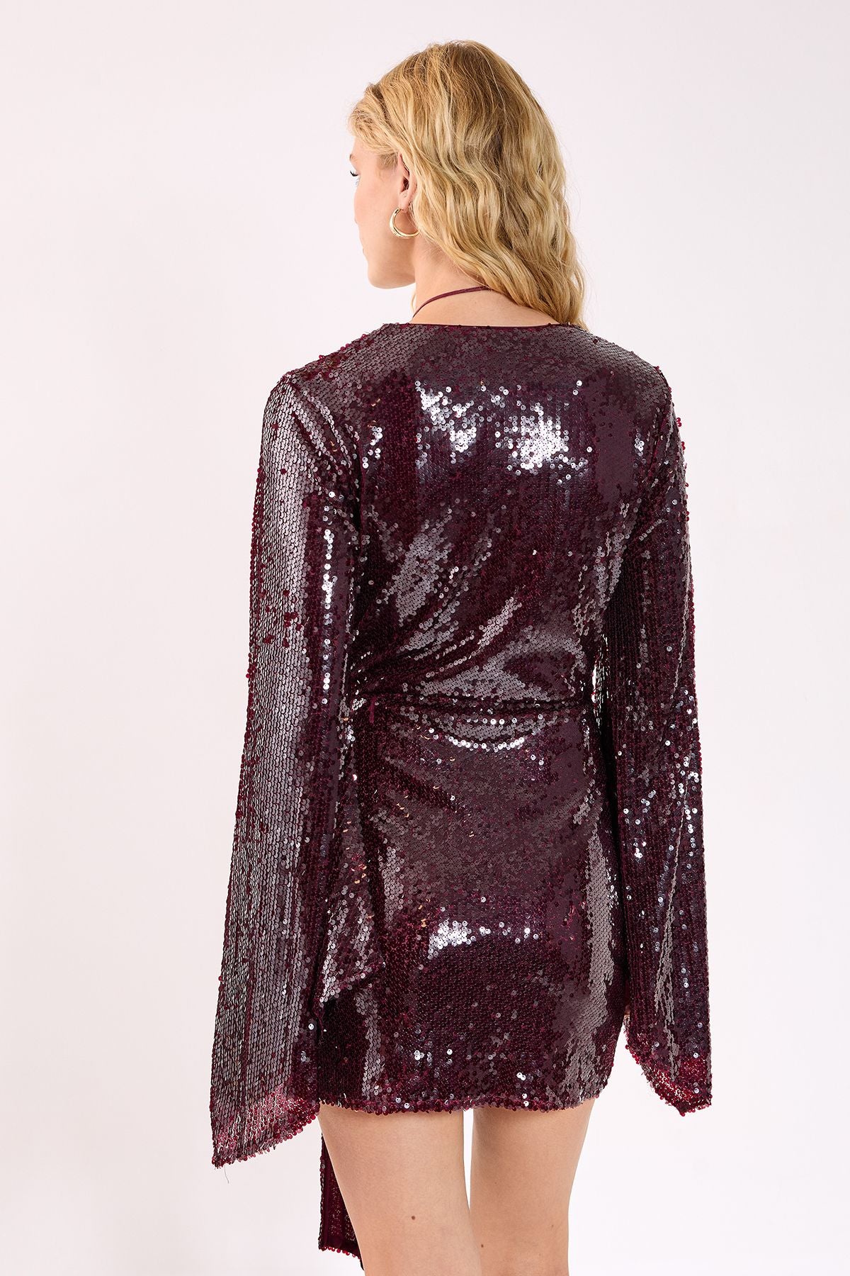 https://mediahub.prettylittlething.com/bgg25077_burgundy_xl_3