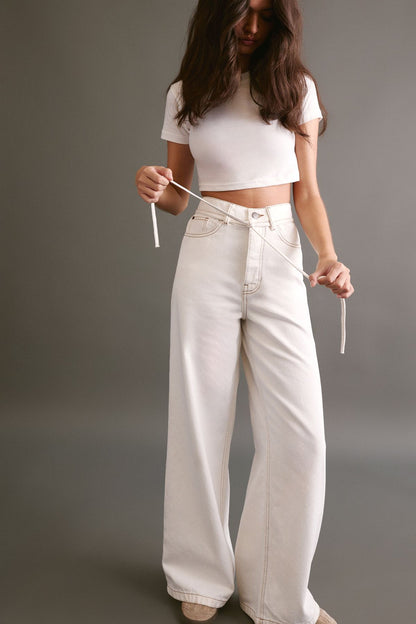 https://mediahub.prettylittlething.com/bgg25163_white_xl_2