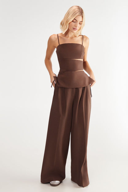 https://mediahub.prettylittlething.com/bgg25414_choc%20brown_xl_1