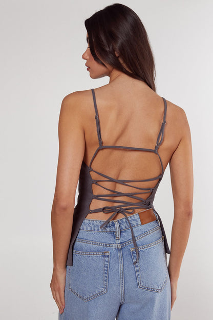 https://mediahub.prettylittlething.com/bgg25453_charcoal_xl_3