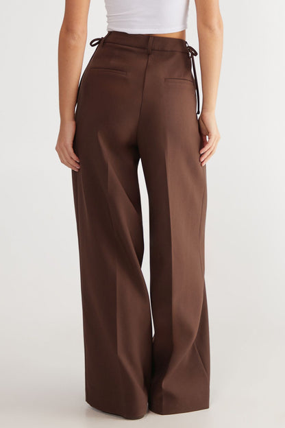 https://mediahub.prettylittlething.com/bgg25471_choc%20brown_xl_3