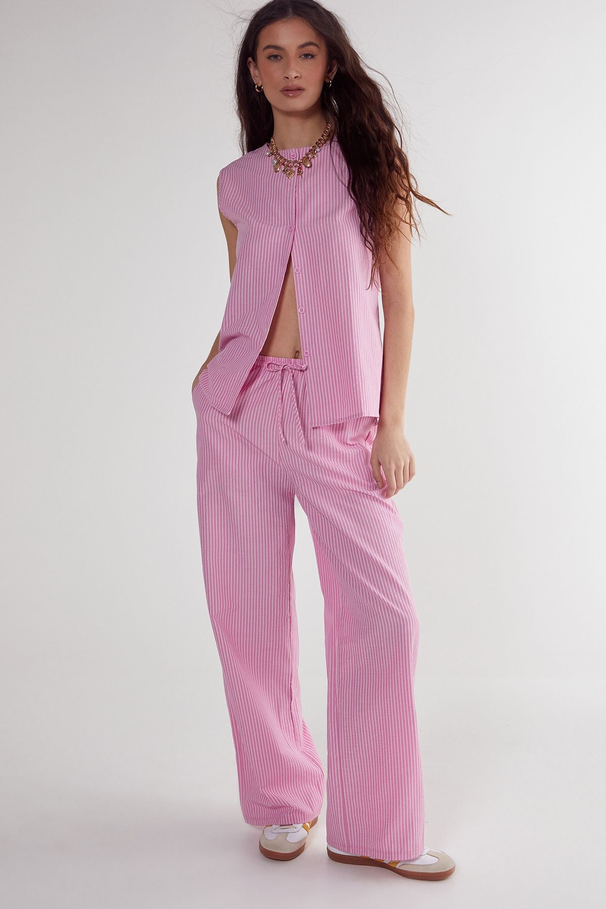 https://mediahub.prettylittlething.com/bgg25509_pink_xl