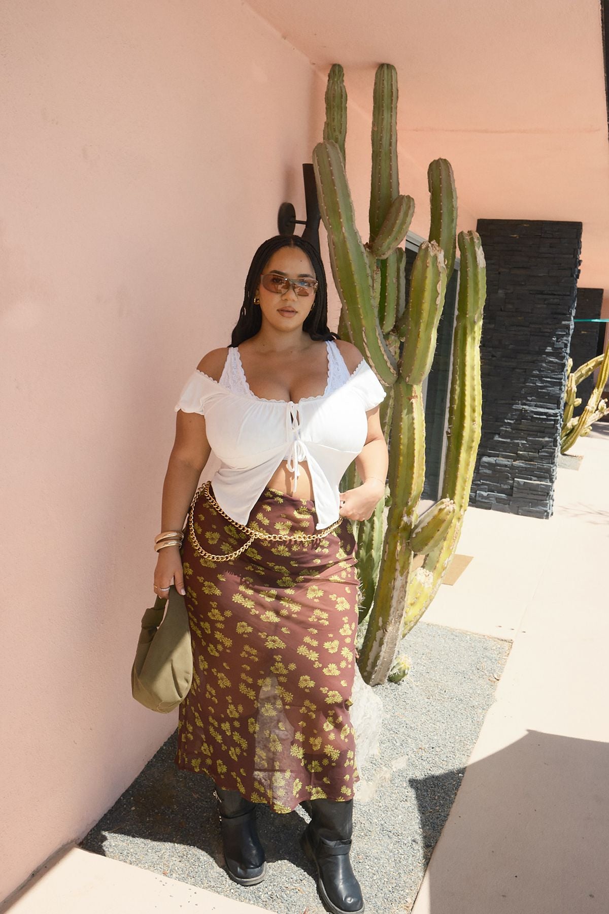 https://mediahub.prettylittlething.com/bgg25634_chocolate_xl_1