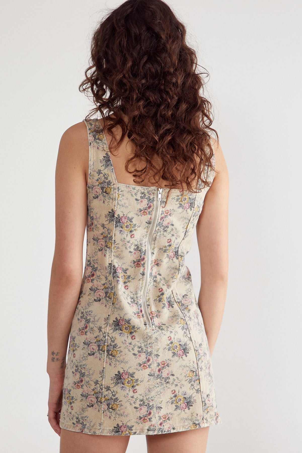 https://mediahub.prettylittlething.com/bgg25920_multi_xl_2