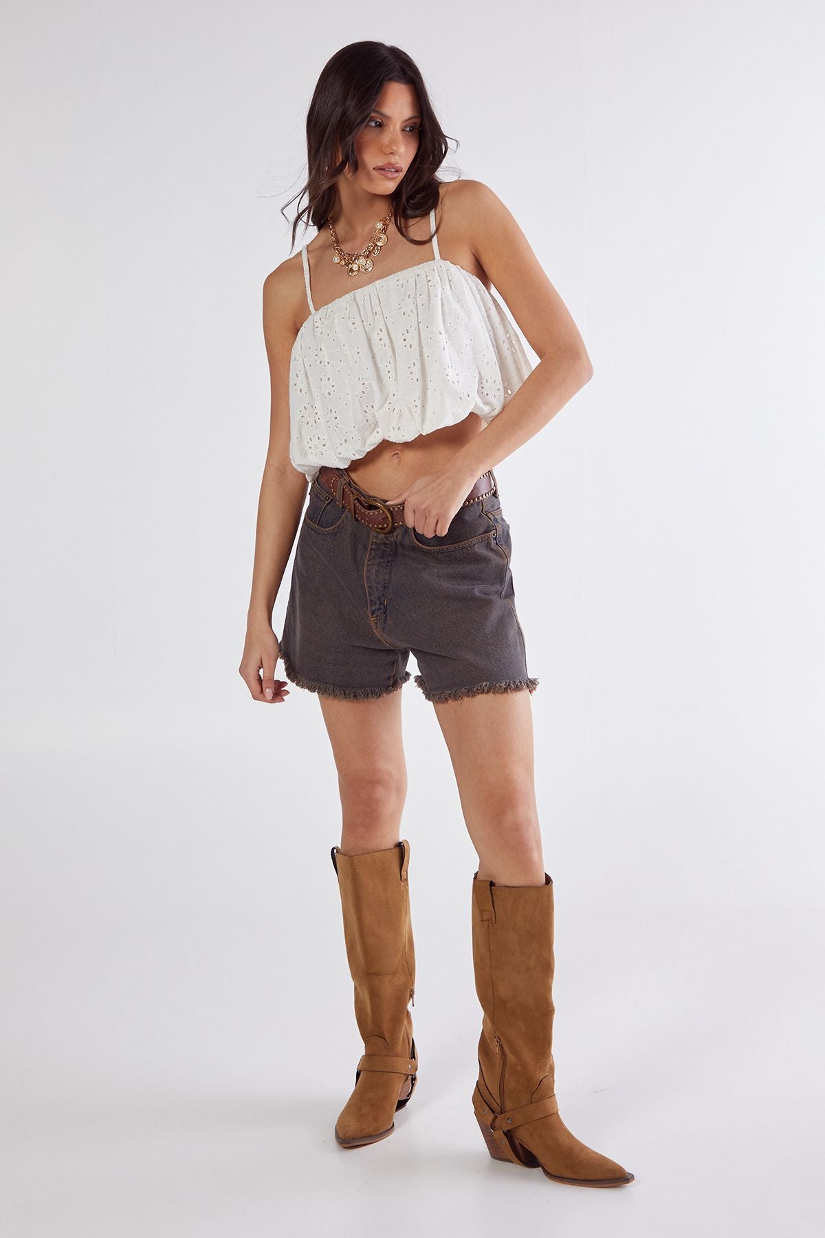 https://mediahub.prettylittlething.com/bgg26411_white_xl_1