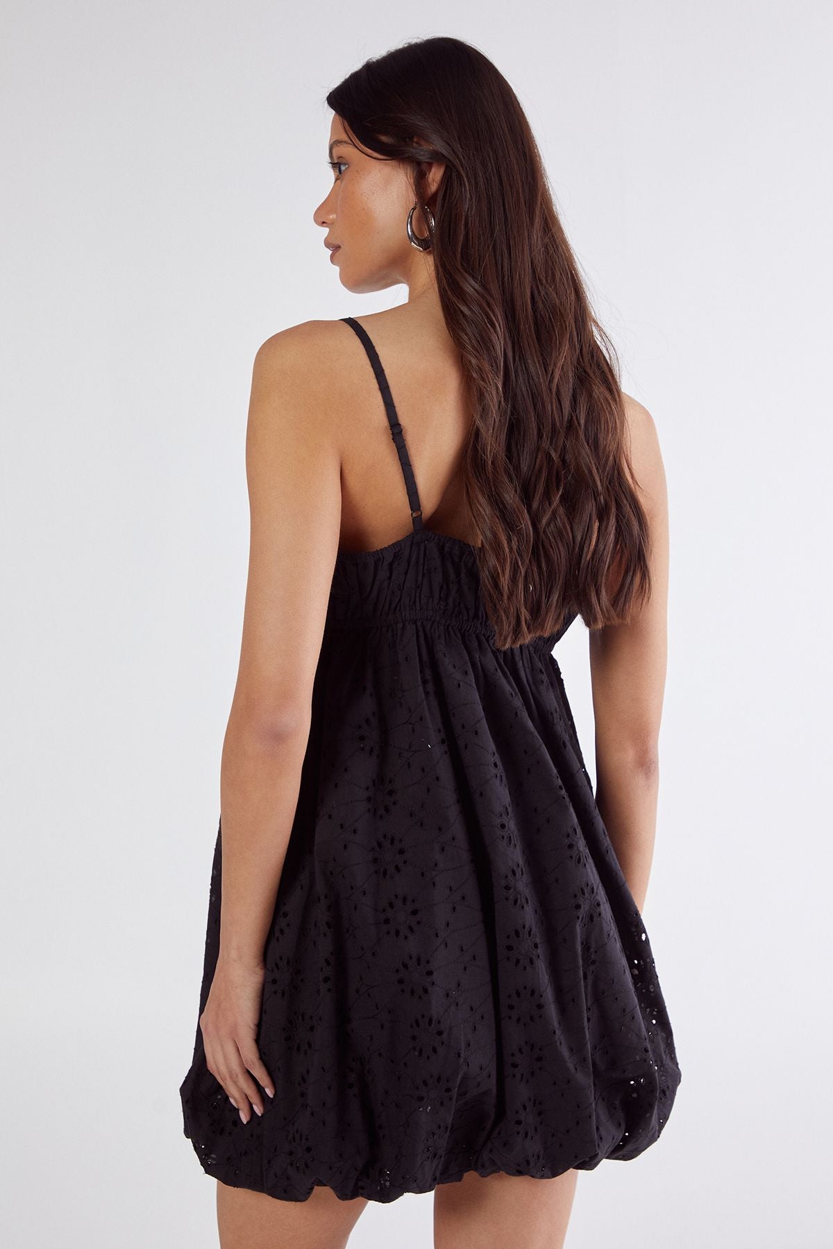 https://mediahub.prettylittlething.com/bgg26412_black_xl_3