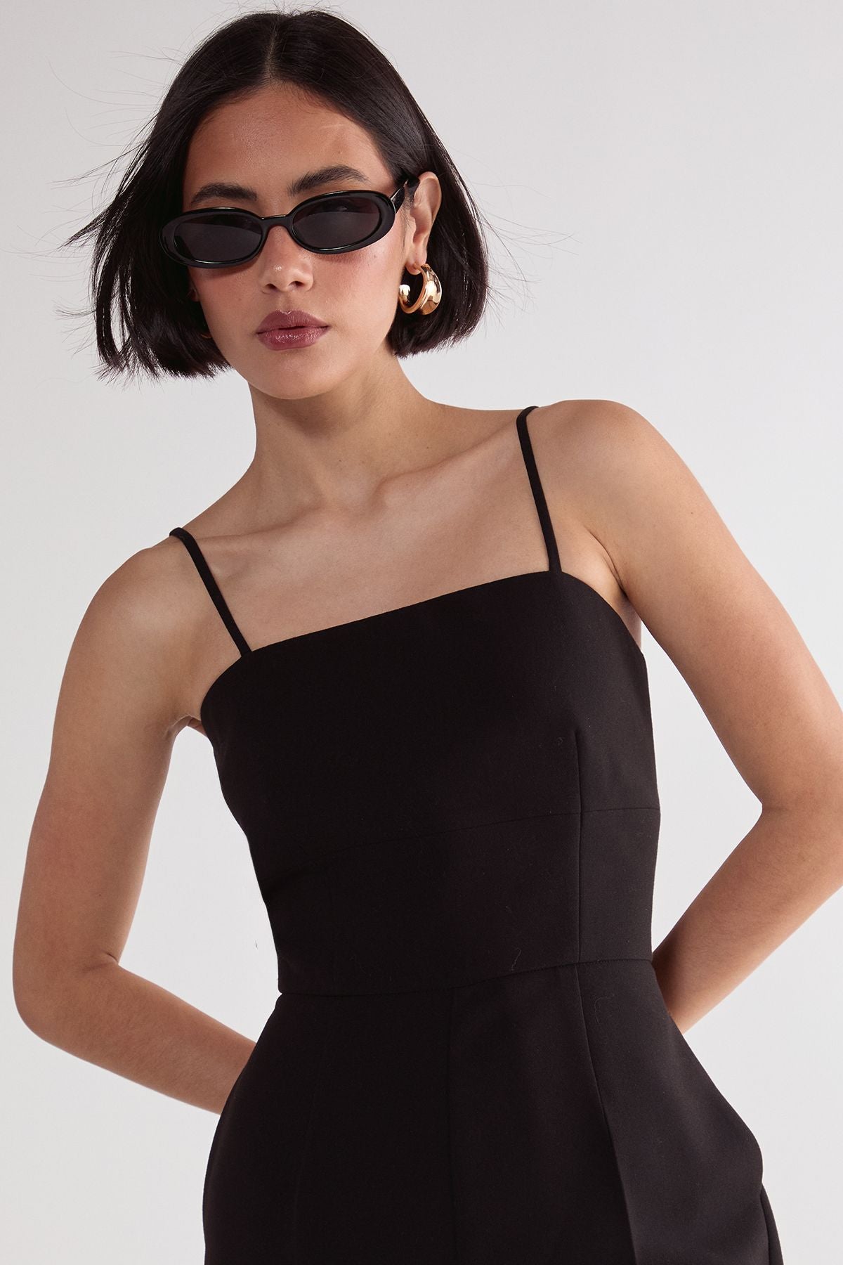 https://mediahub.prettylittlething.com/bgg26766_black_xl_2