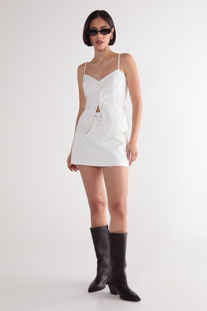 https://mediahub.prettylittlething.com/bgg26877_white_xl_1